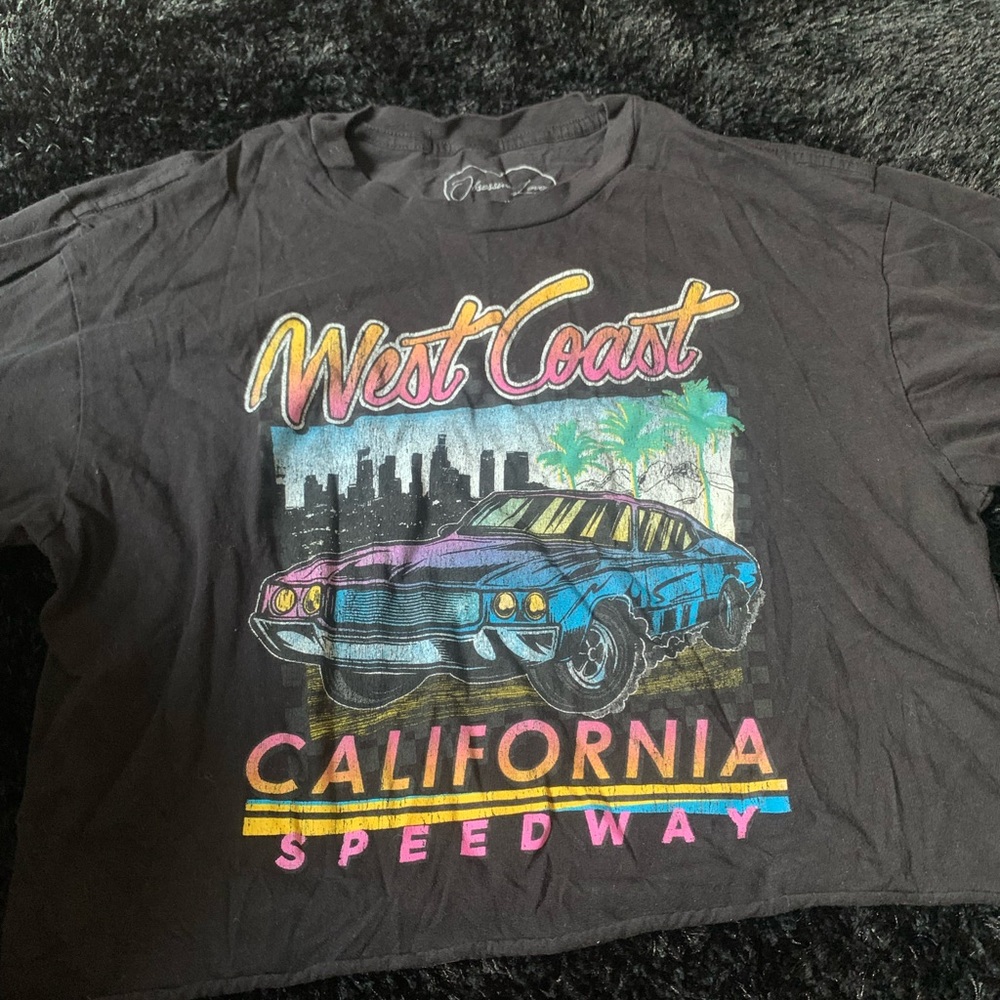 Cropped cali tee